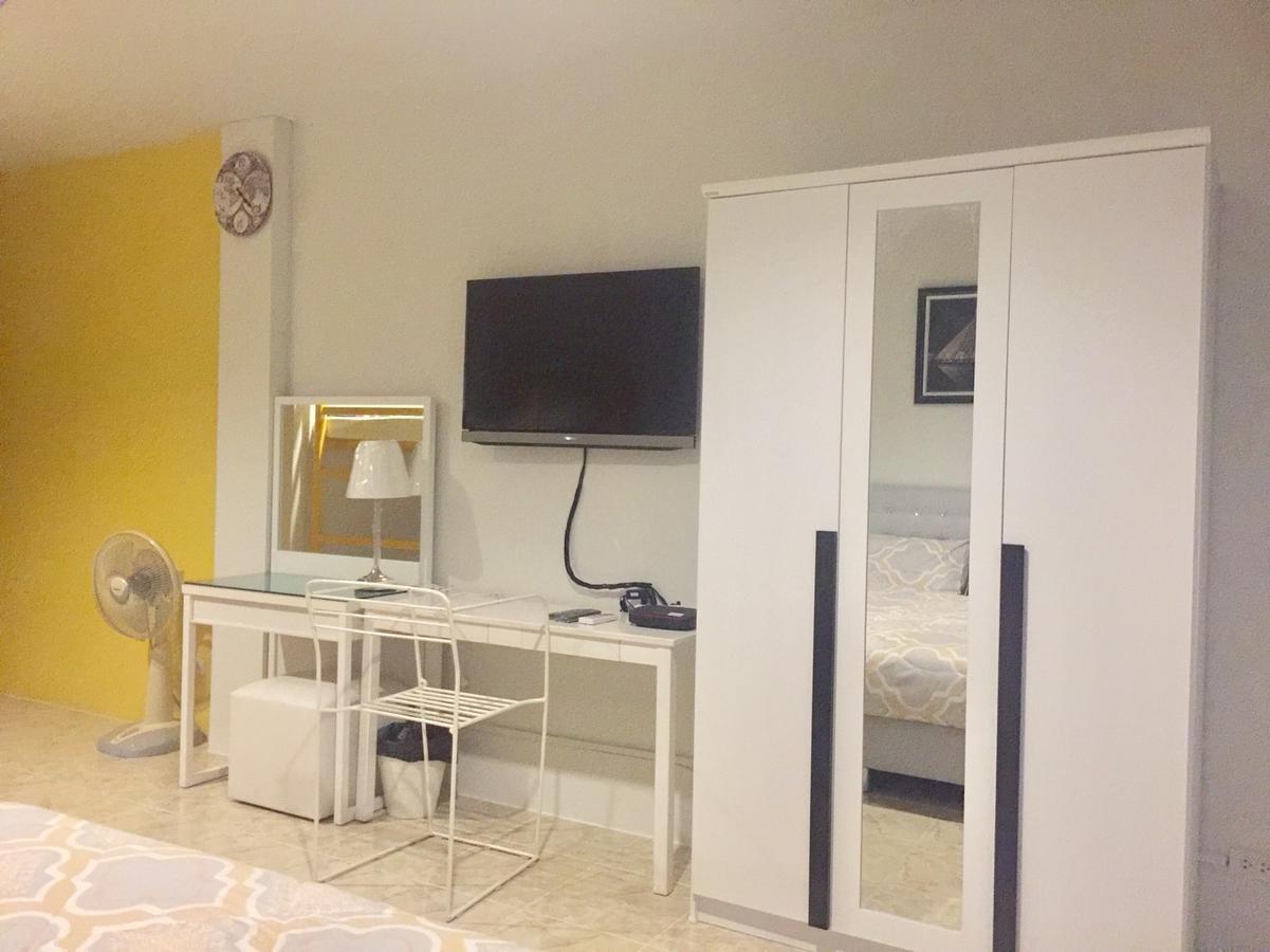 A Pousada 108Beds Si Racha Exterior foto