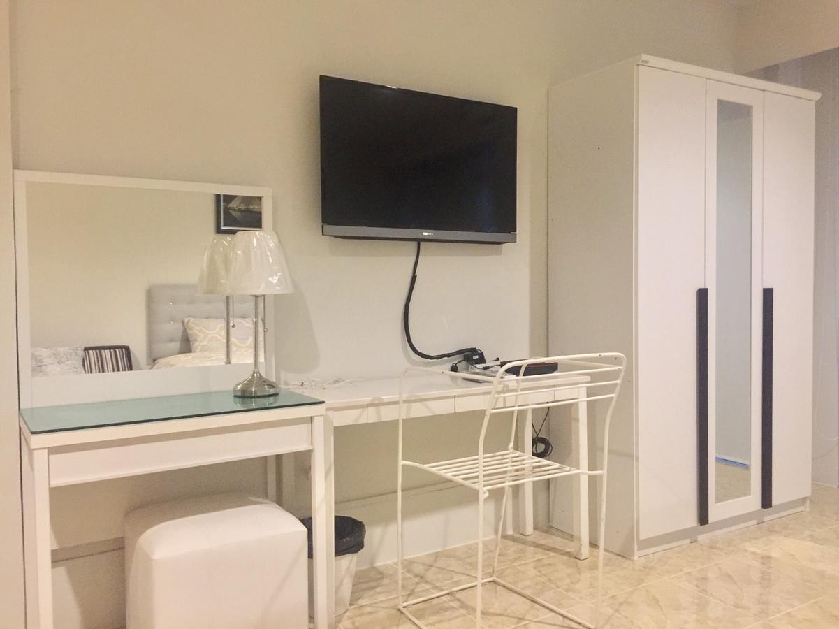 A Pousada 108Beds Si Racha Exterior foto