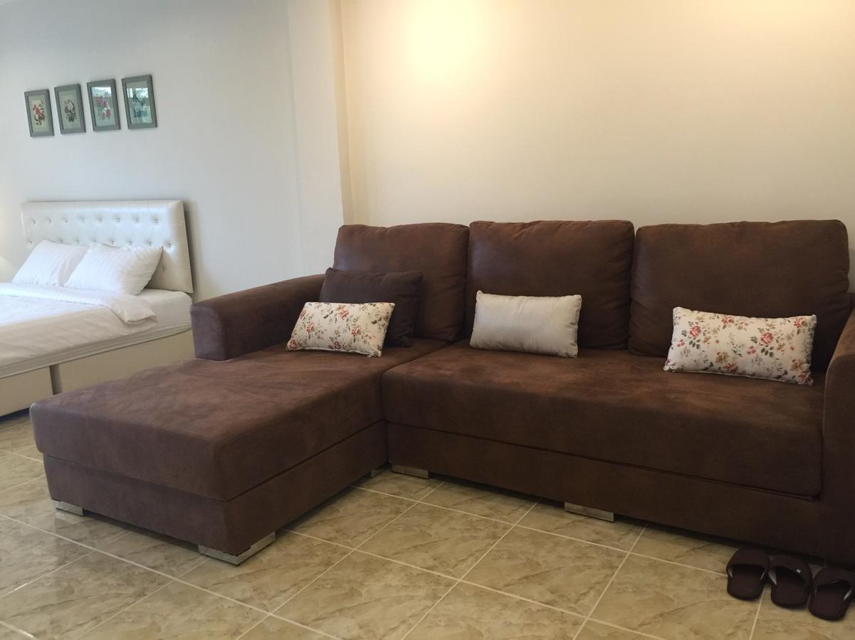 A Pousada 108Beds Si Racha Exterior foto
